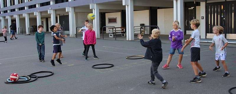 God aktivitet i skolegården